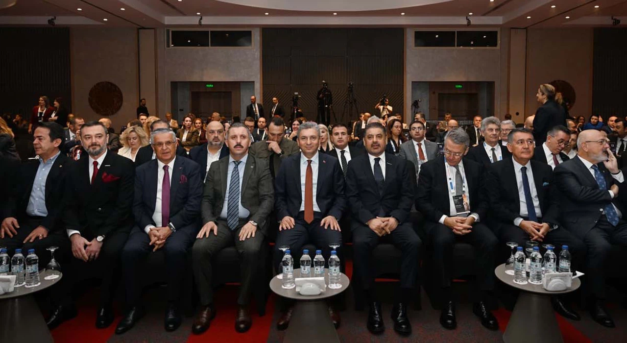 '26. İş Dünyası Zirvesi' Antalya'da yapıldı