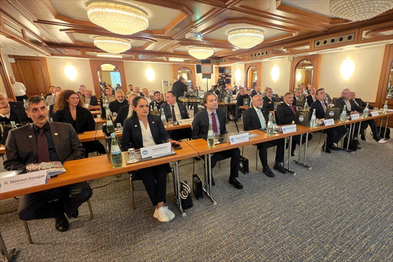 Avrupa Kayserili İşverenler Birliği Yatırım Forumu Köln'de Gerçekleşti