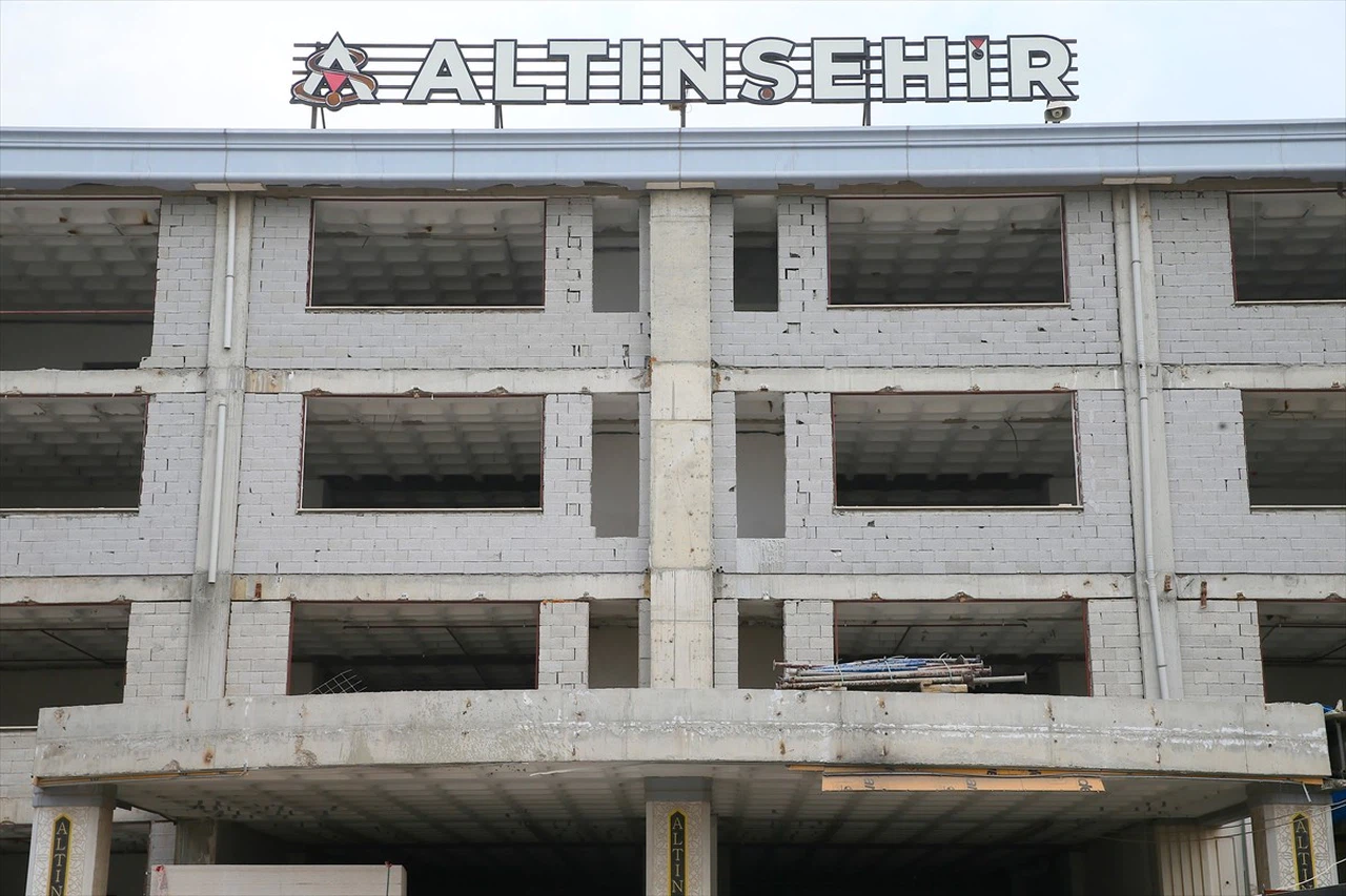 Altınşehir'in Yeniden Doğuşu: Depremin Yıl Dönümünde Üretime Başlıyor