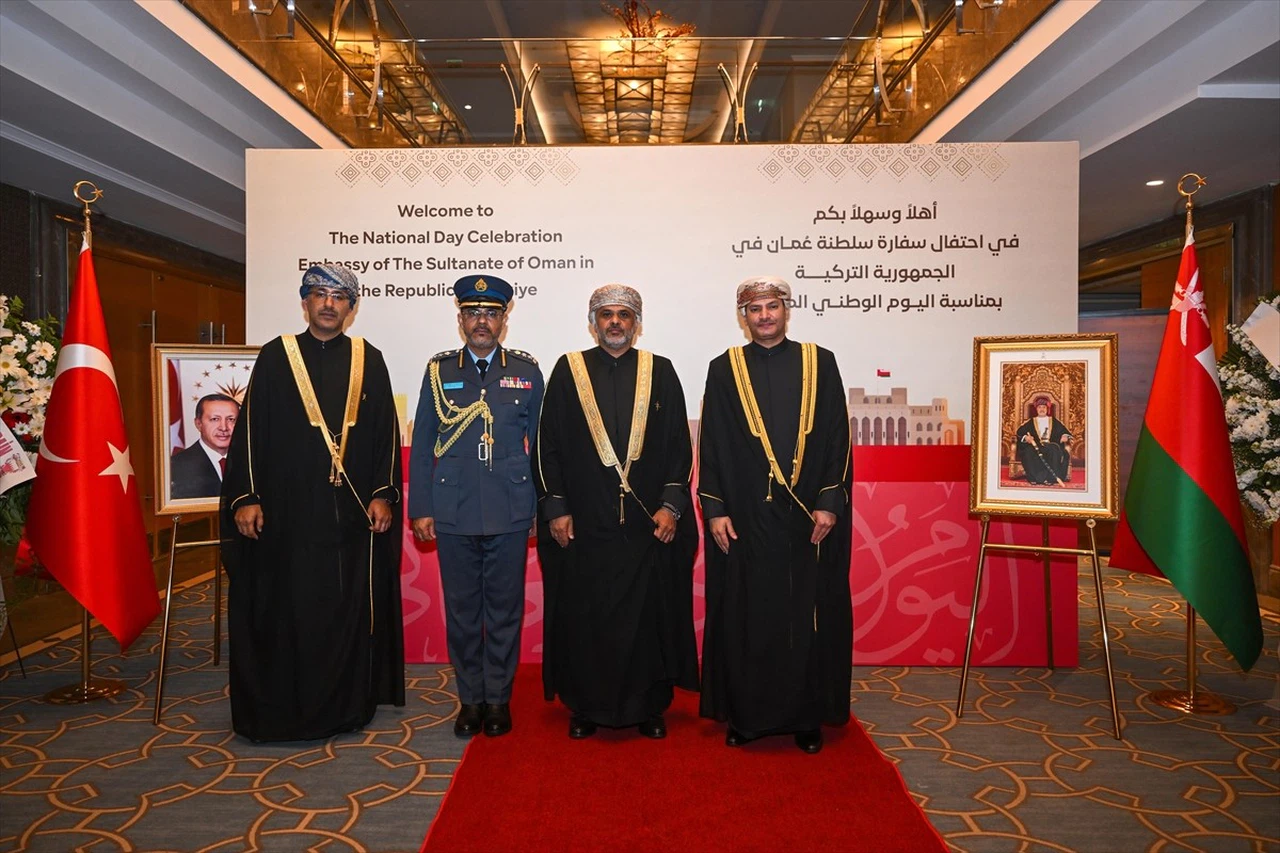 Hazine ve Maliye Bakanı Şimşek, Umman'la Ekonomik İlişkileri Güçlendirmeyi Hedefliyor