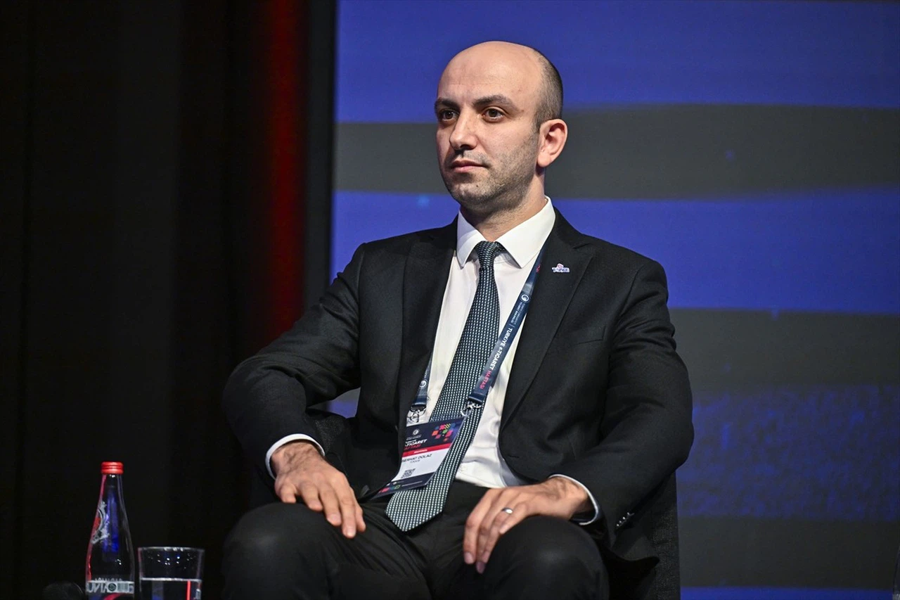 Türkiye E-Ticaret Haftası'nda Yapay Zeka ile Geleceğin Ticaretine Bakış