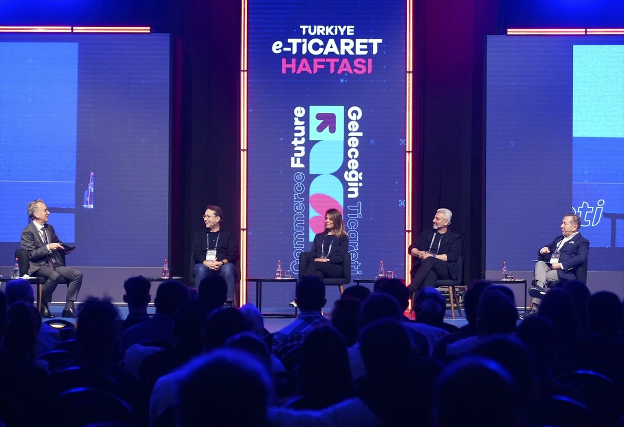 Türkiye E-Ticaret Haftası'nda Startuplara Yol Haritası Belirlendi