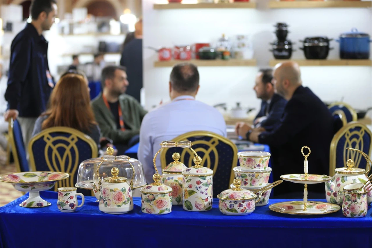 Antalya'da Ev ve Mutfak Eşyaları Zirvesi Gerçekleşti