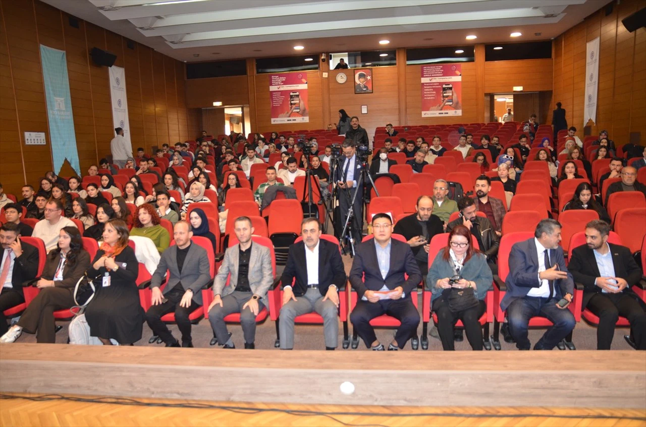 Konya'da Üreticilere E-İhracat Eğitimi Verildi