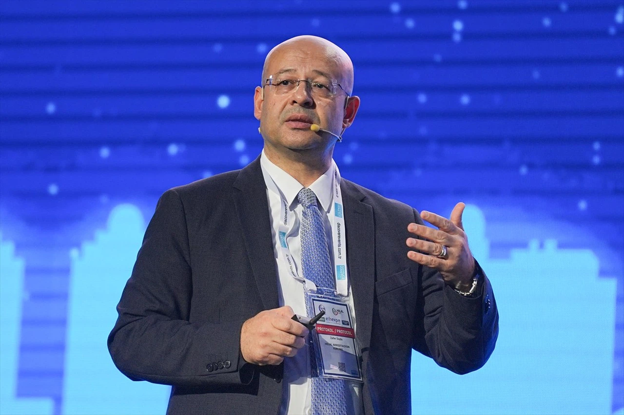 11. Dünya Helal Zirvesi'nde Standardizasyonun Önemi Vurgulandı