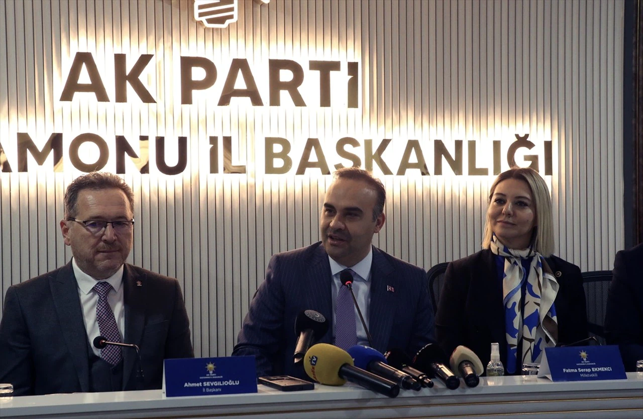 Kastamonu'da Sanayi ve Teknoloji Bakanı Kacır'ın Açıklamaları