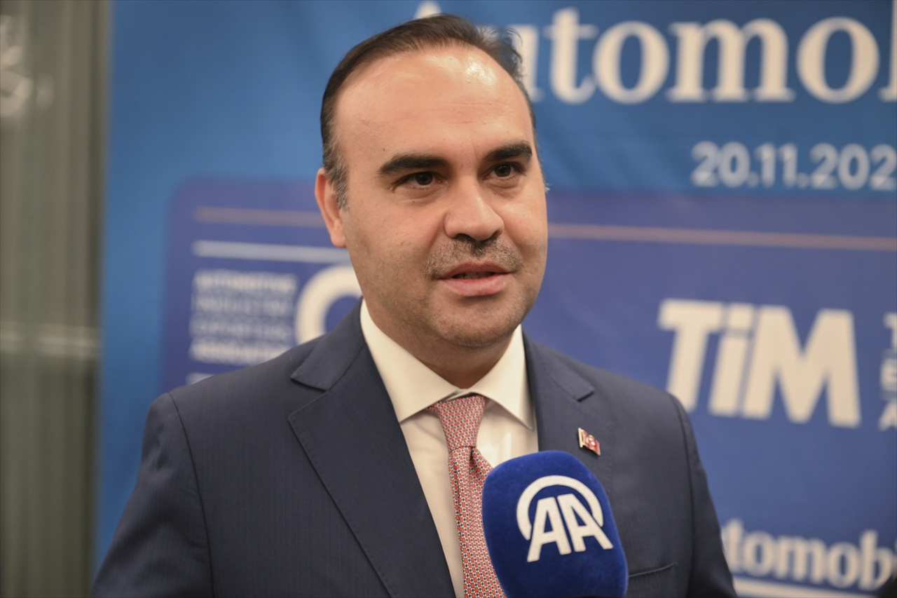 Bakan Kacır: 'Savunma sanayisinde yüksek teknoloji geliştirme kabiliyetimizi dünyaya ispat ettik'