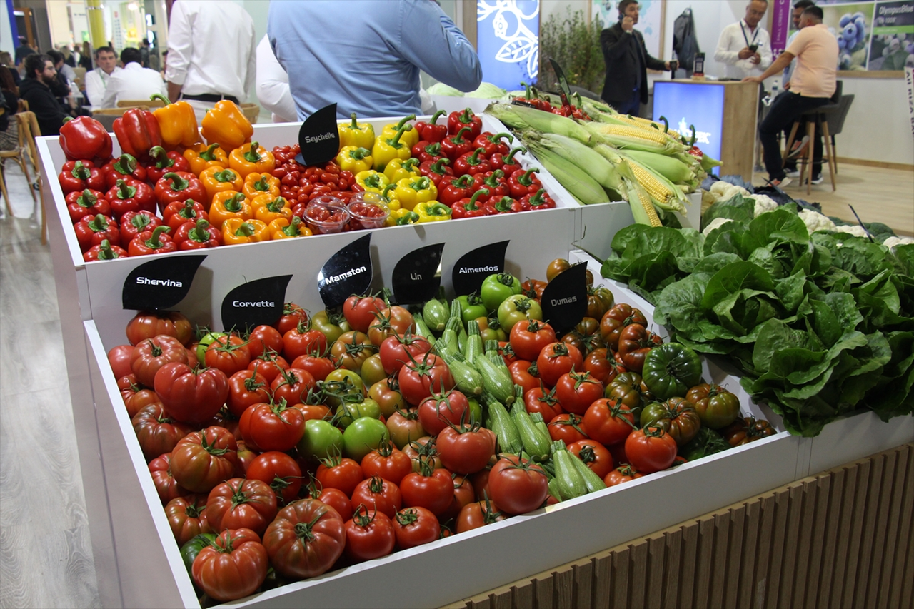 Tarımda yerli ve yabancı üreticiler yeni iş fırsatları için Antalya'da buluştu