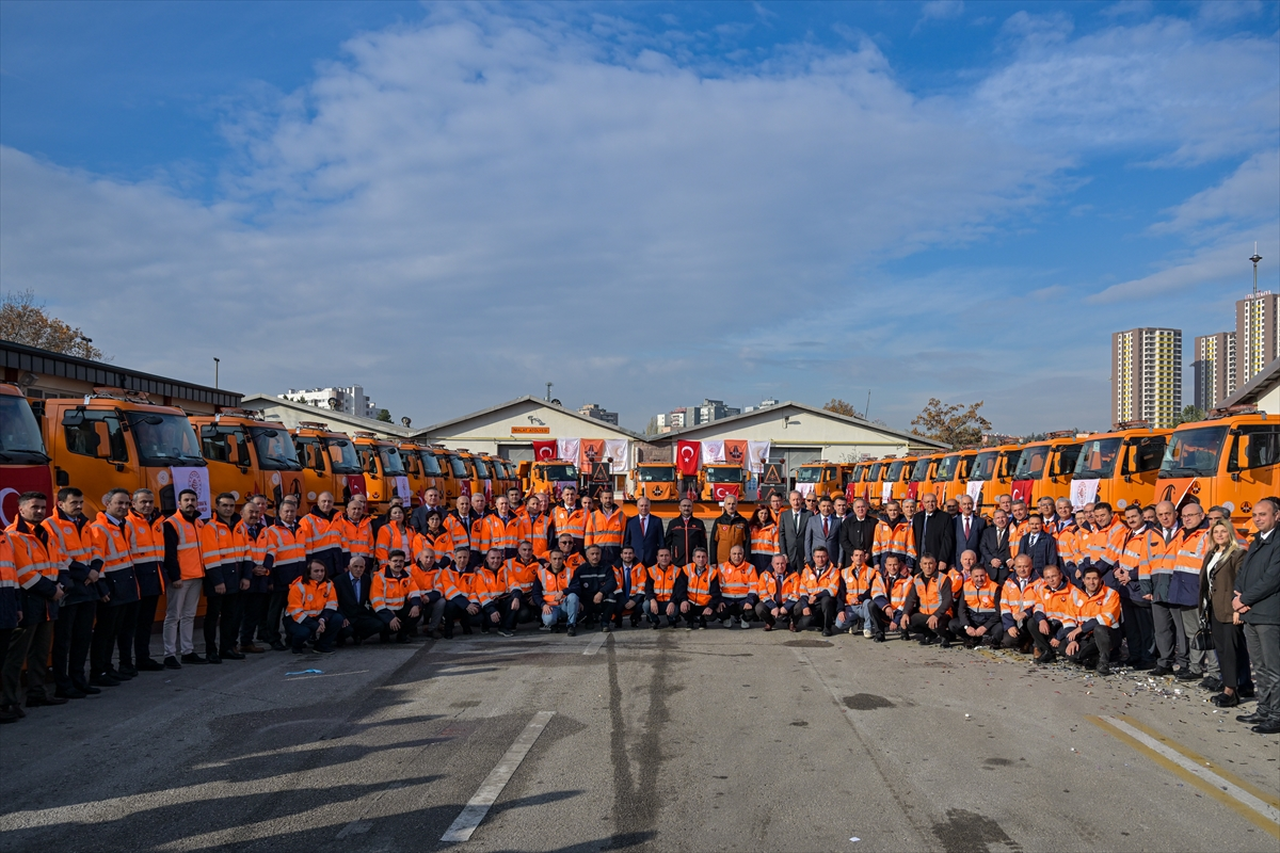 Bakan Uraloğlu, Karayolları Genel Müdürlüğü Araç Teslim Töreni'nde konuştu