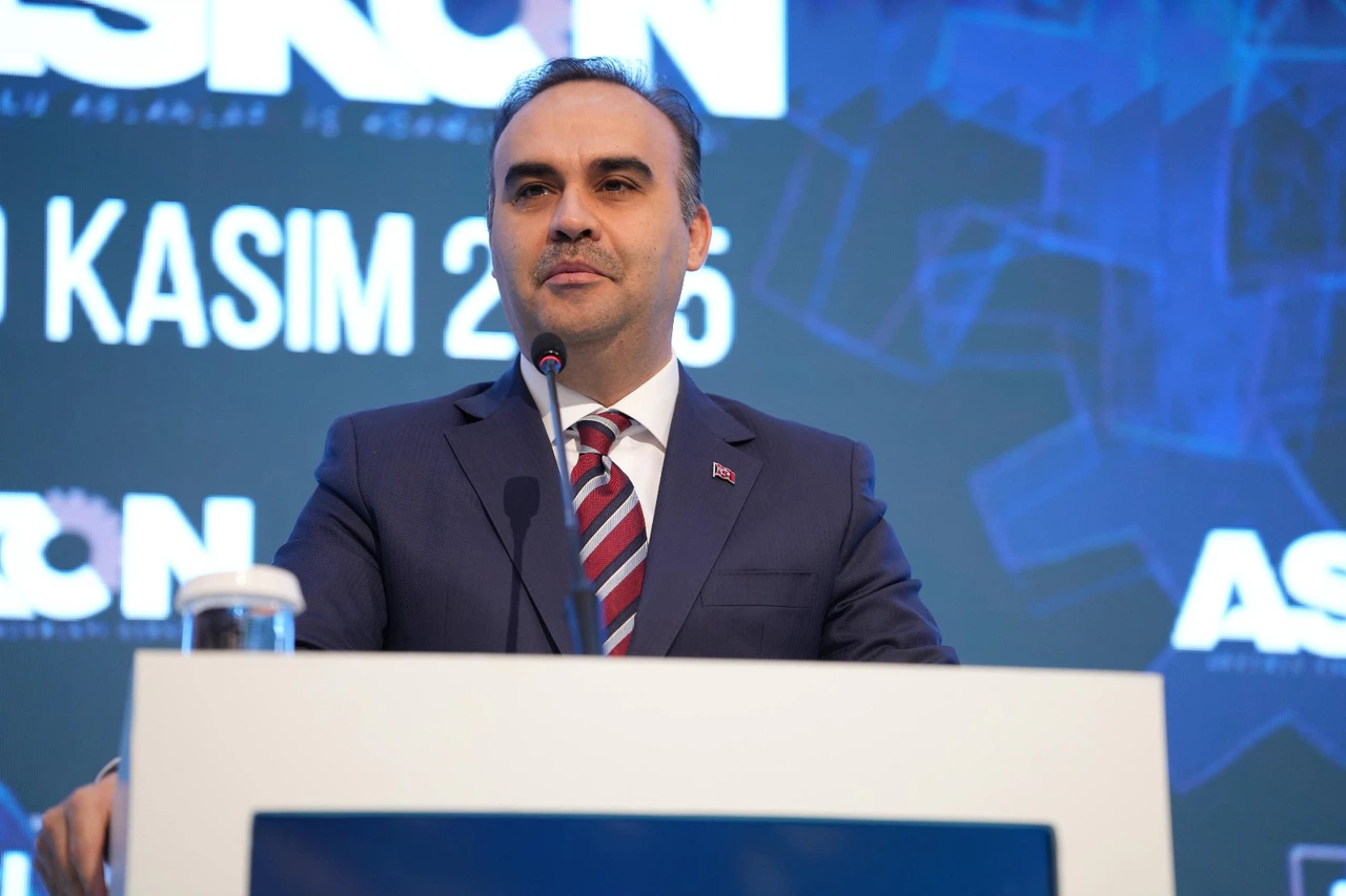 Bakan Kacır’dan 2053 Vizyonuna güçlü mesaj: 'Tam Bağımsız Türkiye Yolculuğu'