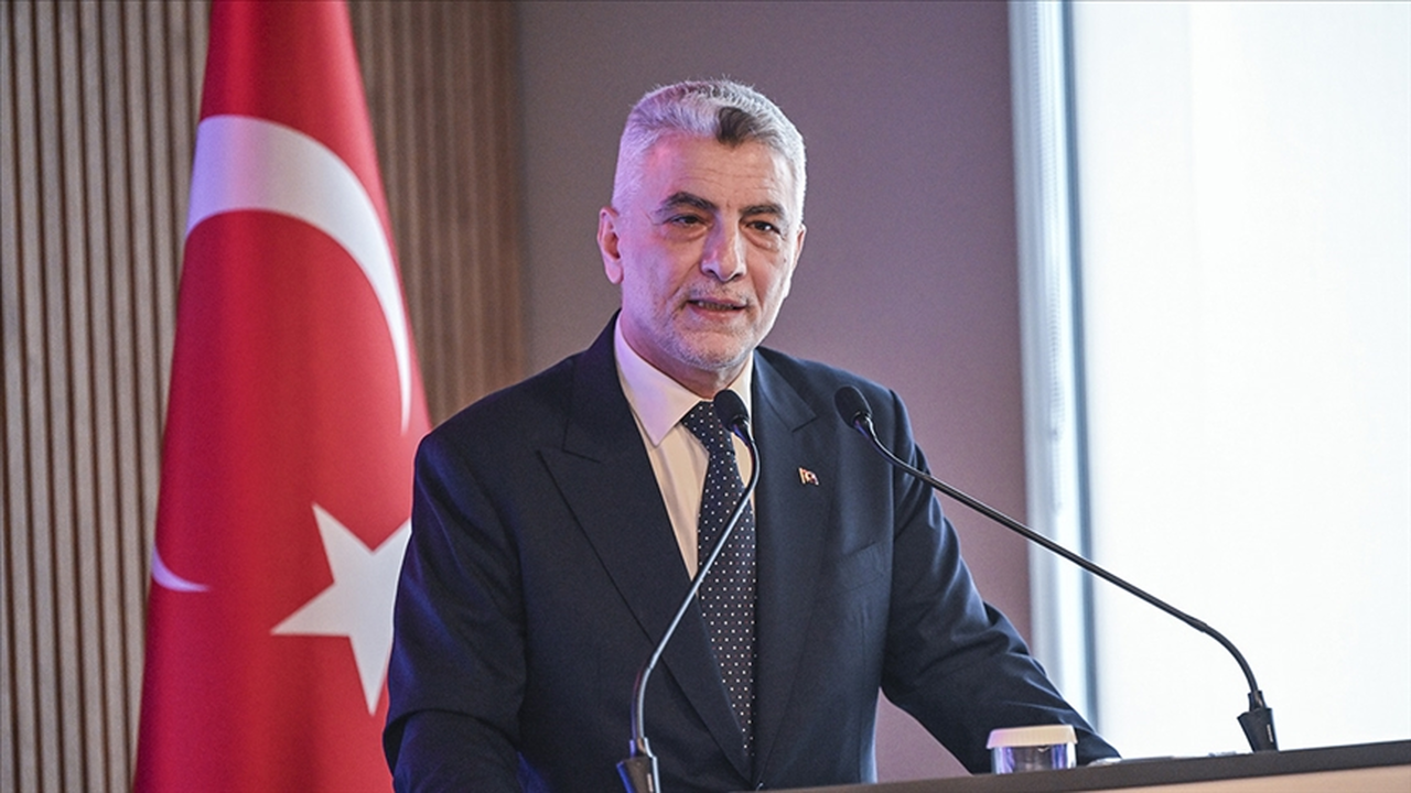 Bakan Bolat, ihracatın finansmanına yönelik yürürlüğe giren yeni destek mekanizmalarını değerlendirdi