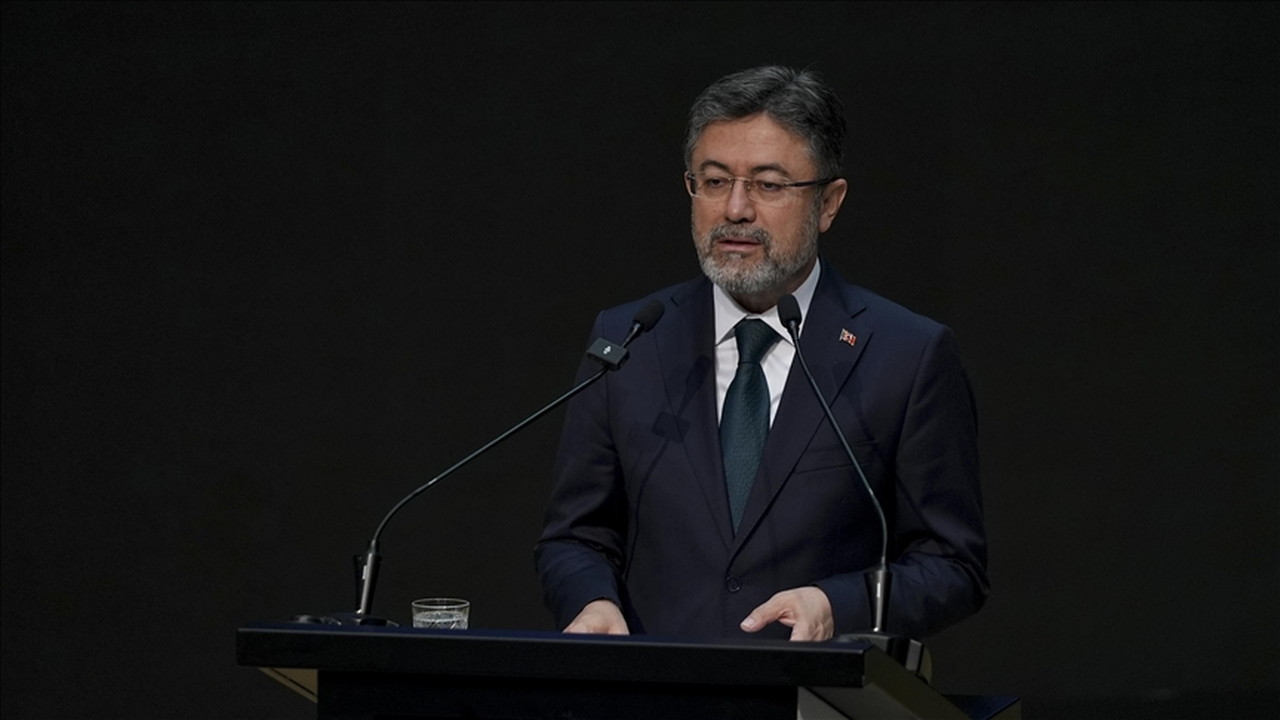 Bakan Yumaklı'dan "24 Kasım Öğretmenler Günü" mesajı