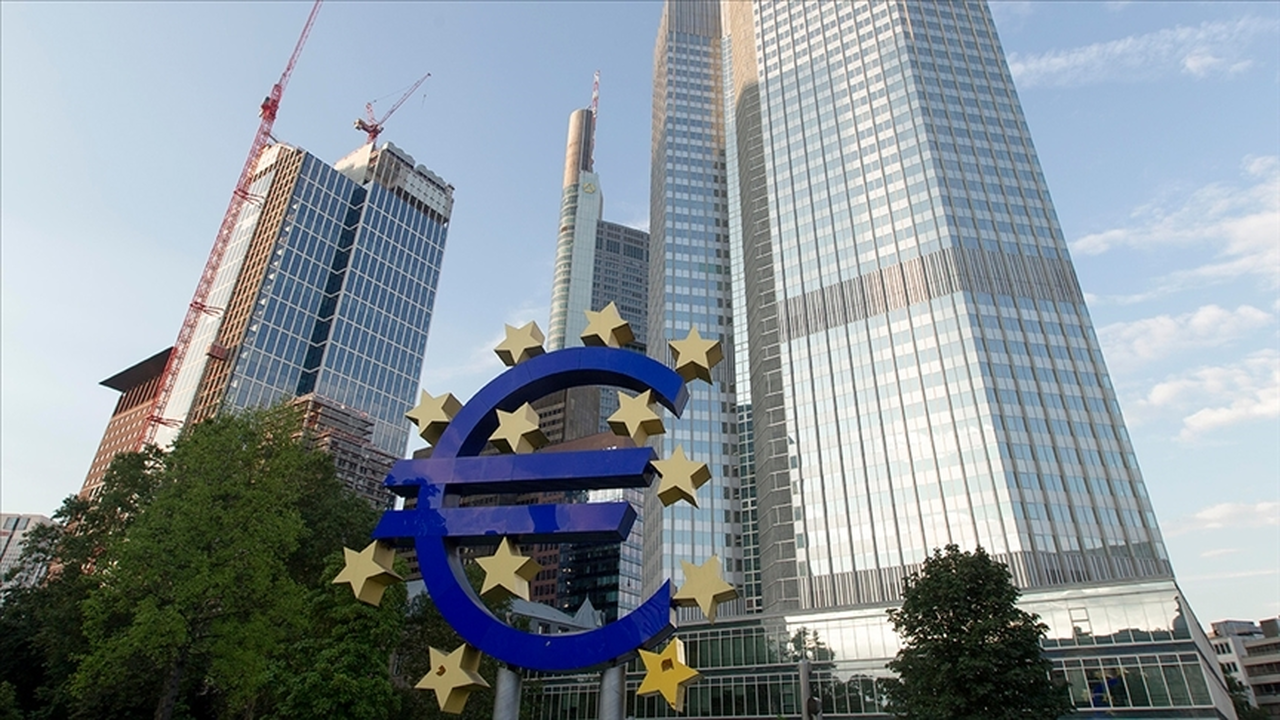 ECB: Dolar pozisyonu büyük bankaların daha fazla tampon oluşturması lazım