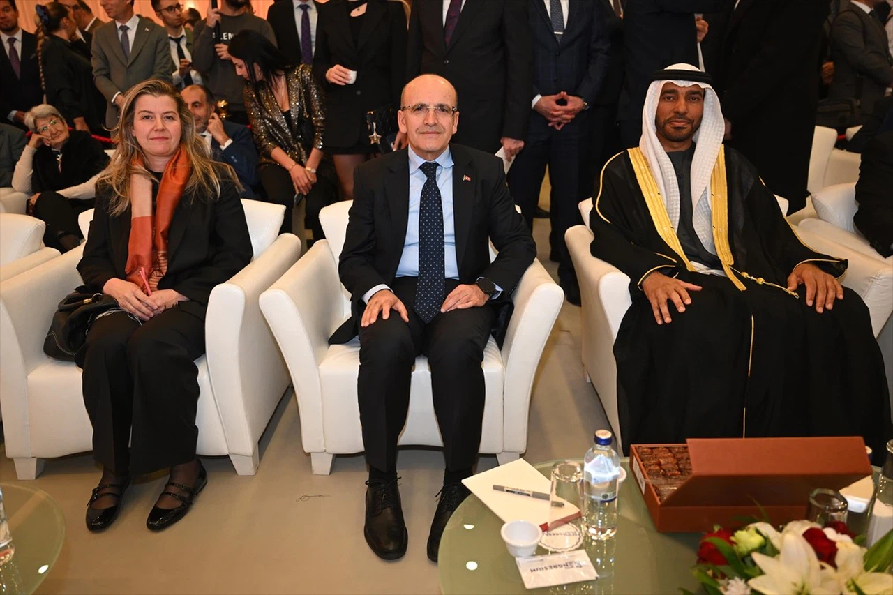 Hazine ve Maliye Bakanı Şimşek, BAE'nin Birlik Günü Resepsiyonuna Katıldı