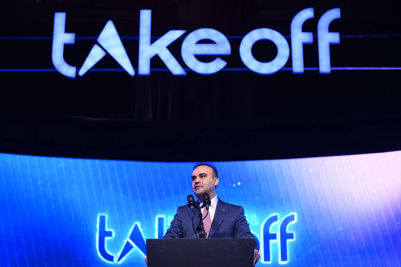 Sanayi ve Teknoloji Bakanı Kacır'dan Startuplara Destek Vurgusu