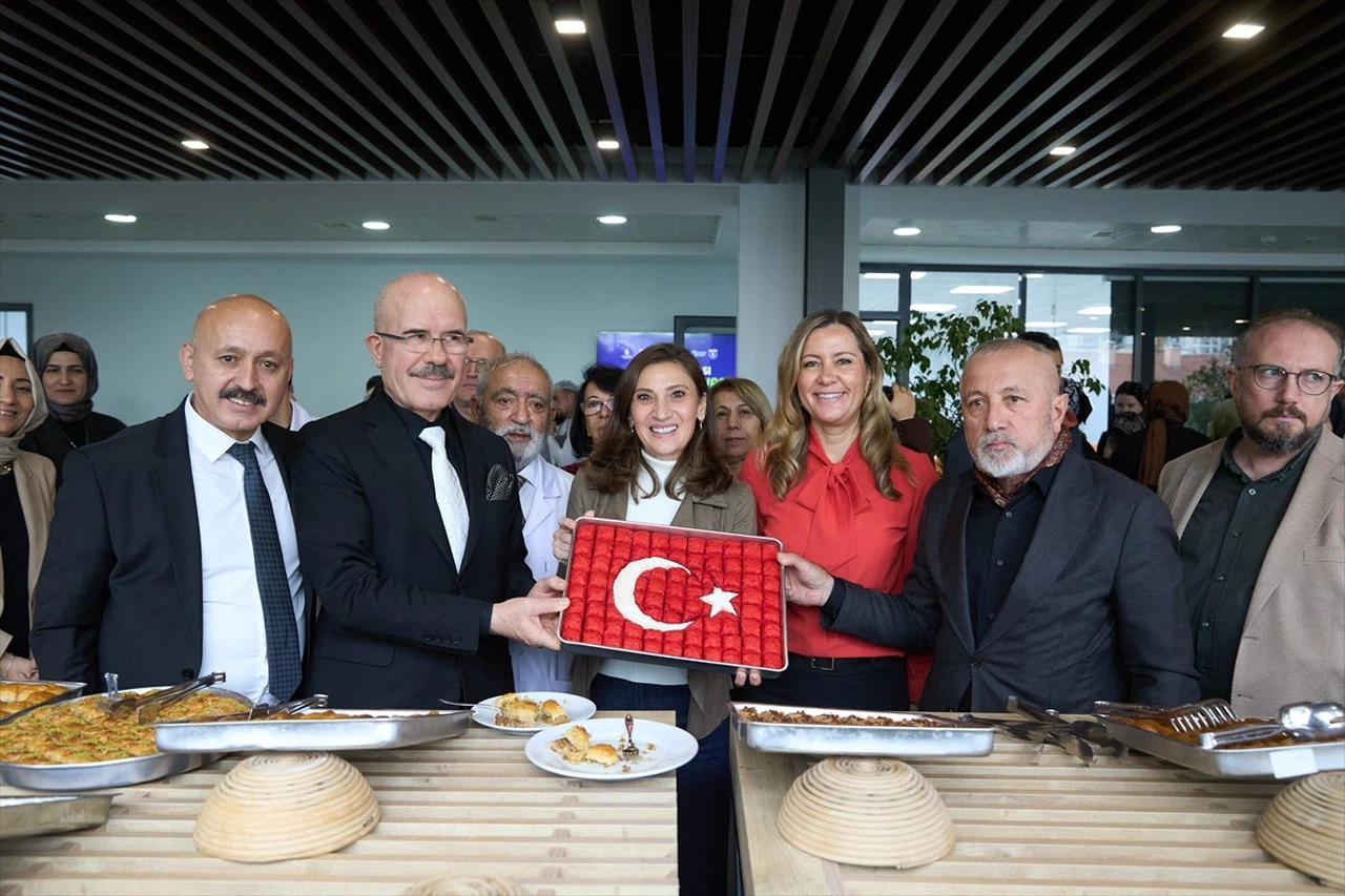 Kadın Ustalar Baklava Yapma Yarışmasında Buluştu