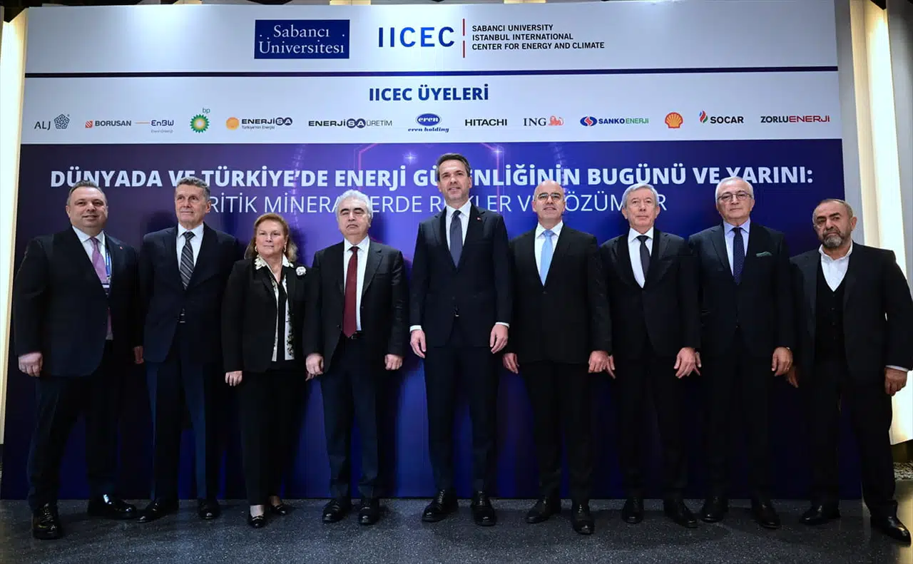 Türkiye Yenilenebilir Enerji Hedeflerini Yükseltiyor