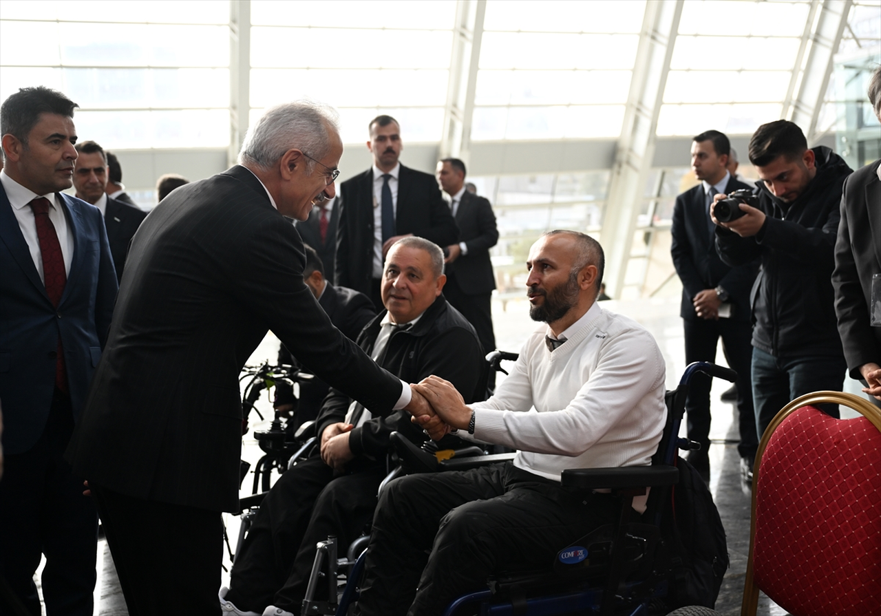 Bakan Uraloğlu, Dünya Engelliler Günü dolayısıyla düzenlenen etkinlikte konuştu