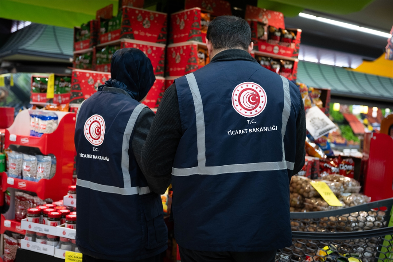 Ticaret Bakanlığı asgari ücret artışının ardından marketlere fahiş fiyat denetimi yaptı