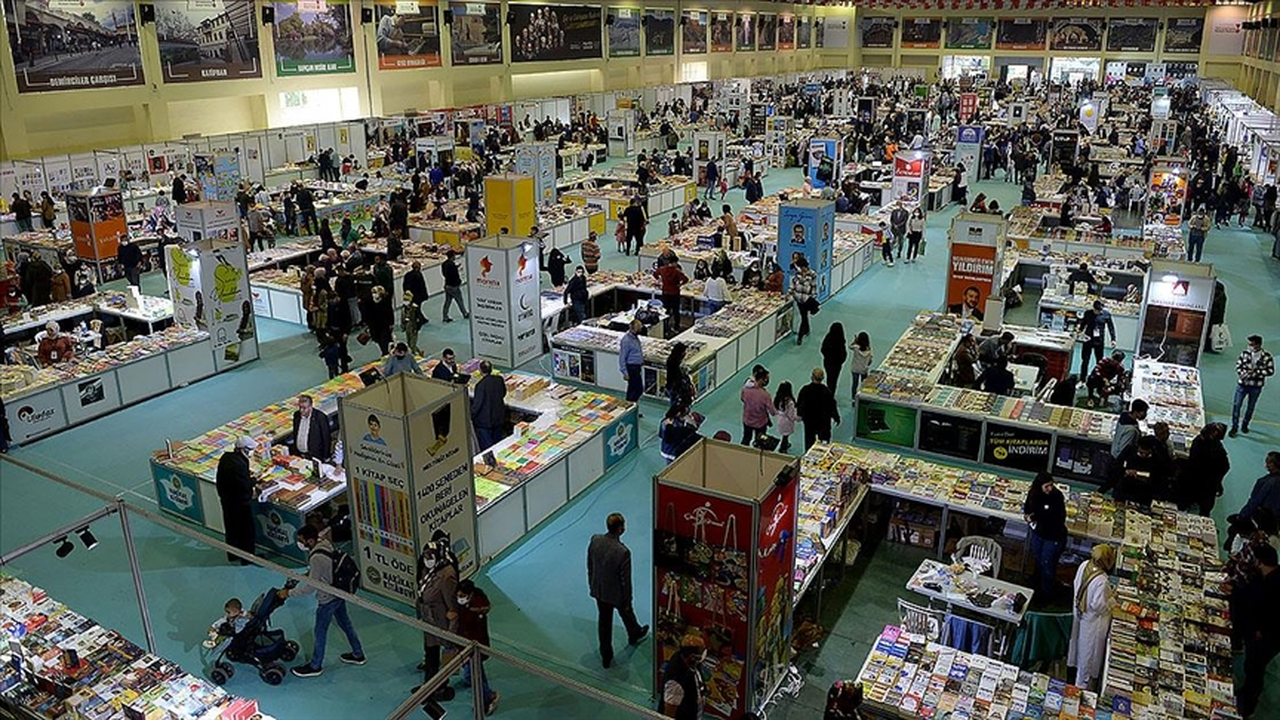 Türkiye'deki uluslararası fuarlara yabancı ülke ve firmalar teşhir amacıyla katılabilecek