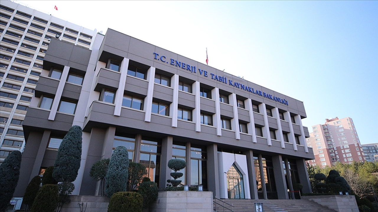 Türk Dünyası Enerji Bakanları İstanbul'da buluşacak