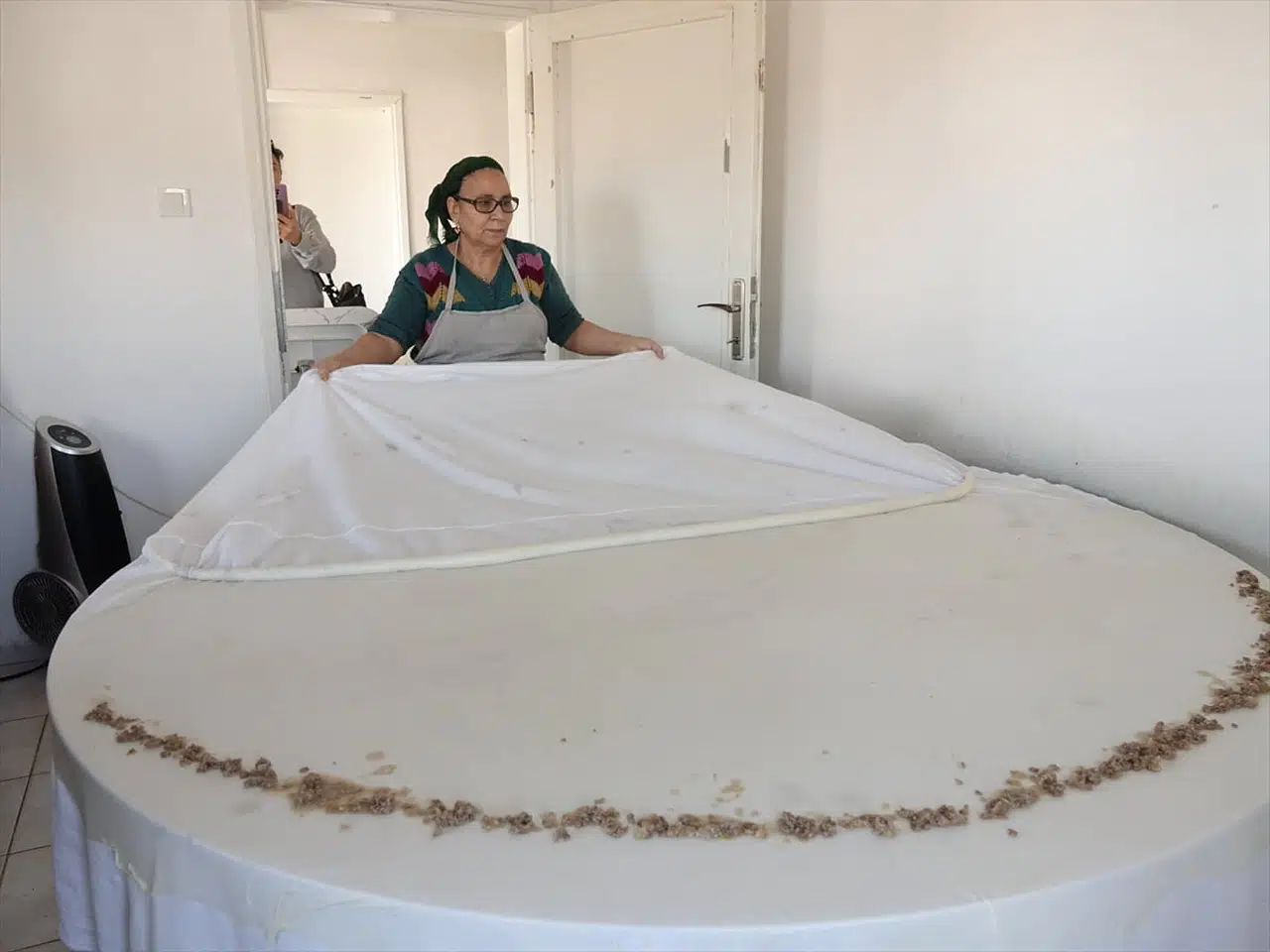 Ayvalık'ta Kadın Kooperatifi Ekonomiye Katkı Sağlıyor