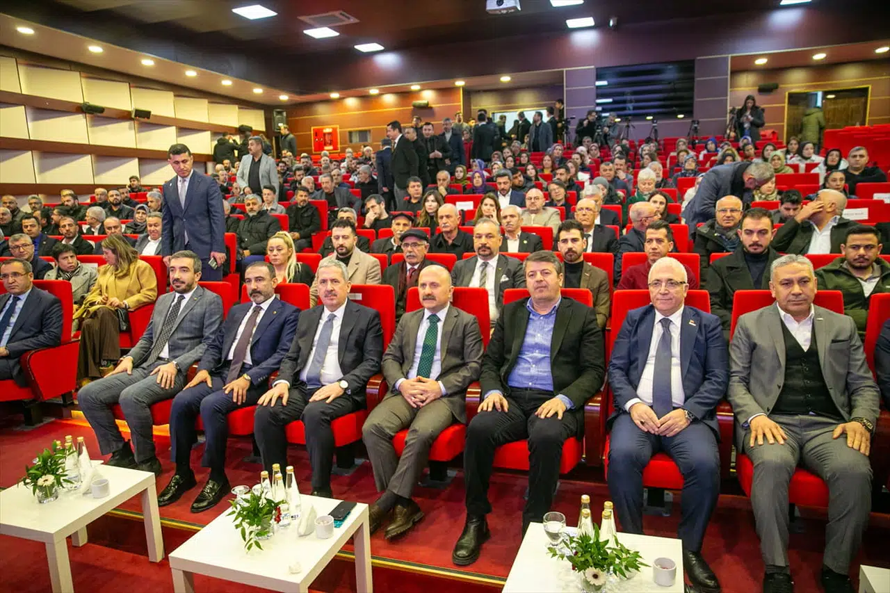 Ticaret Bakan Yardımcısı Gürcan: Türkiye'de E-Ticaret Hacmi 2024'te 3 Trilyon Lirayı Geçecek