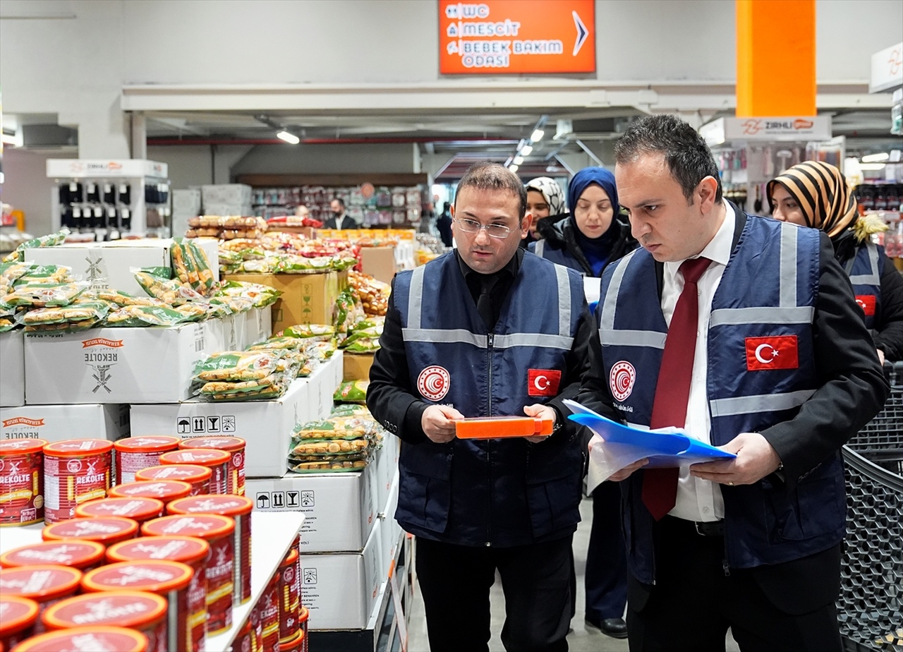 İstanbul'da Ticaret Bakanlığı ekipleri ramazan ayı öncesi fiyat denetimi yaptı