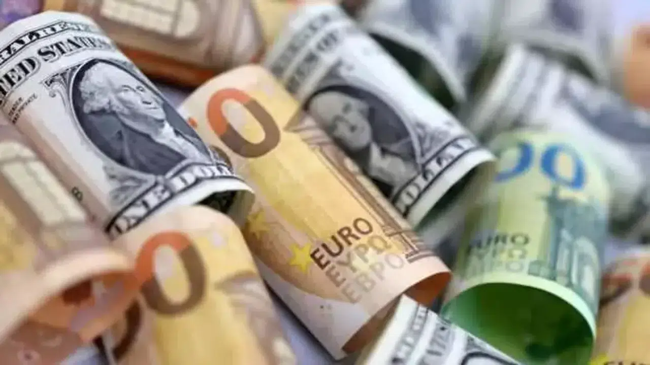 Serbest piyasada döviz açılış fiyatları