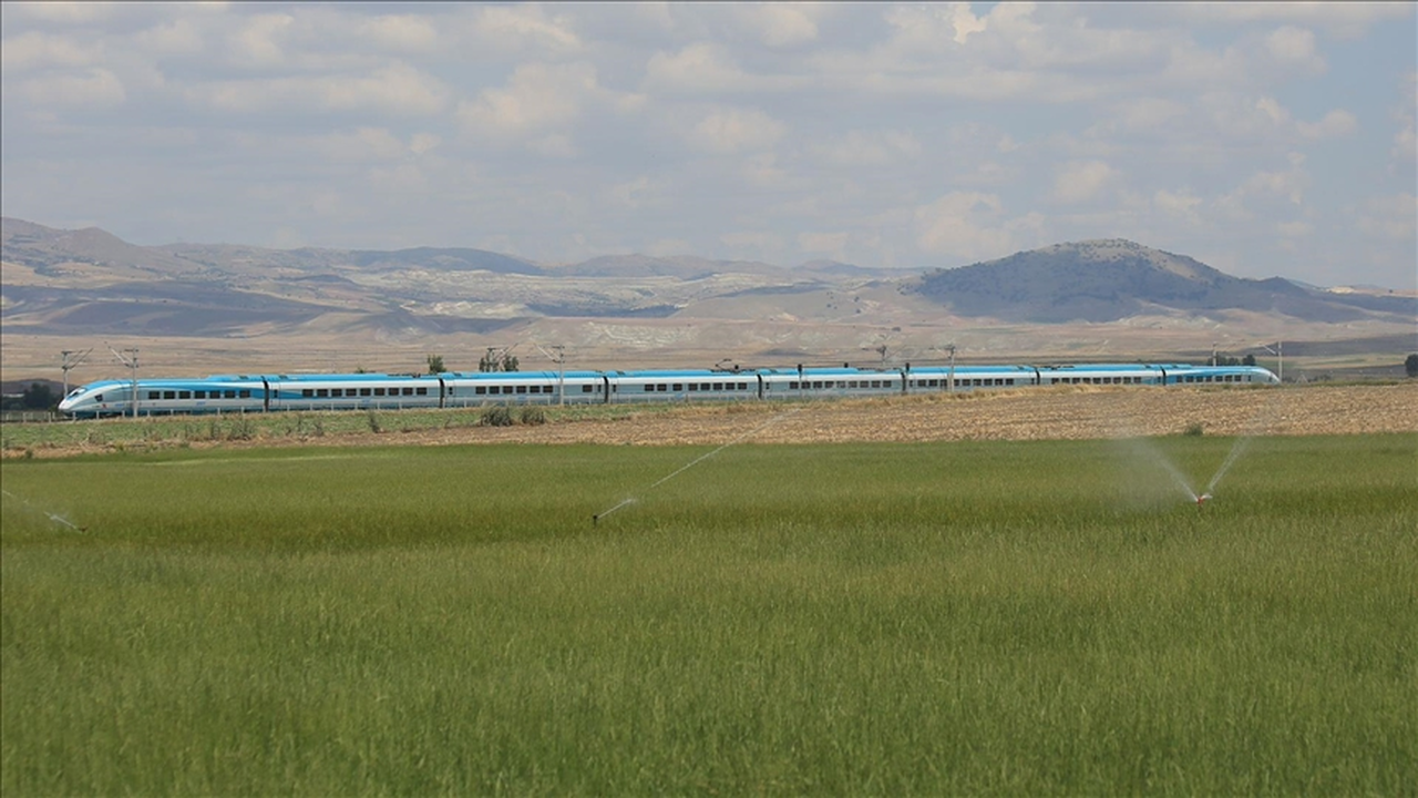 Türkiye'nin demir yolu yatırımları için 261 milyar liradan fazla bütçe ayrıldı