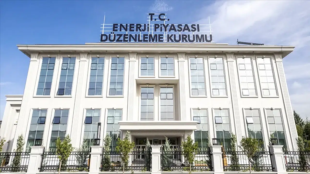 “EPDK Şarj Yönetmeliğini Yeniledi: Elektrikli Araç Şarjında Şeffaflık ve Kullanıcı Dostu Dönüşüm”