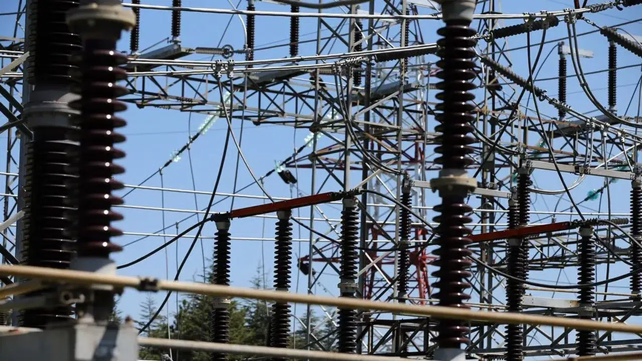 Çin'in elektrik tüketimi 2026 yılının ilk çeyreğinde 2,5 trilyon kilovatsaati geçti!