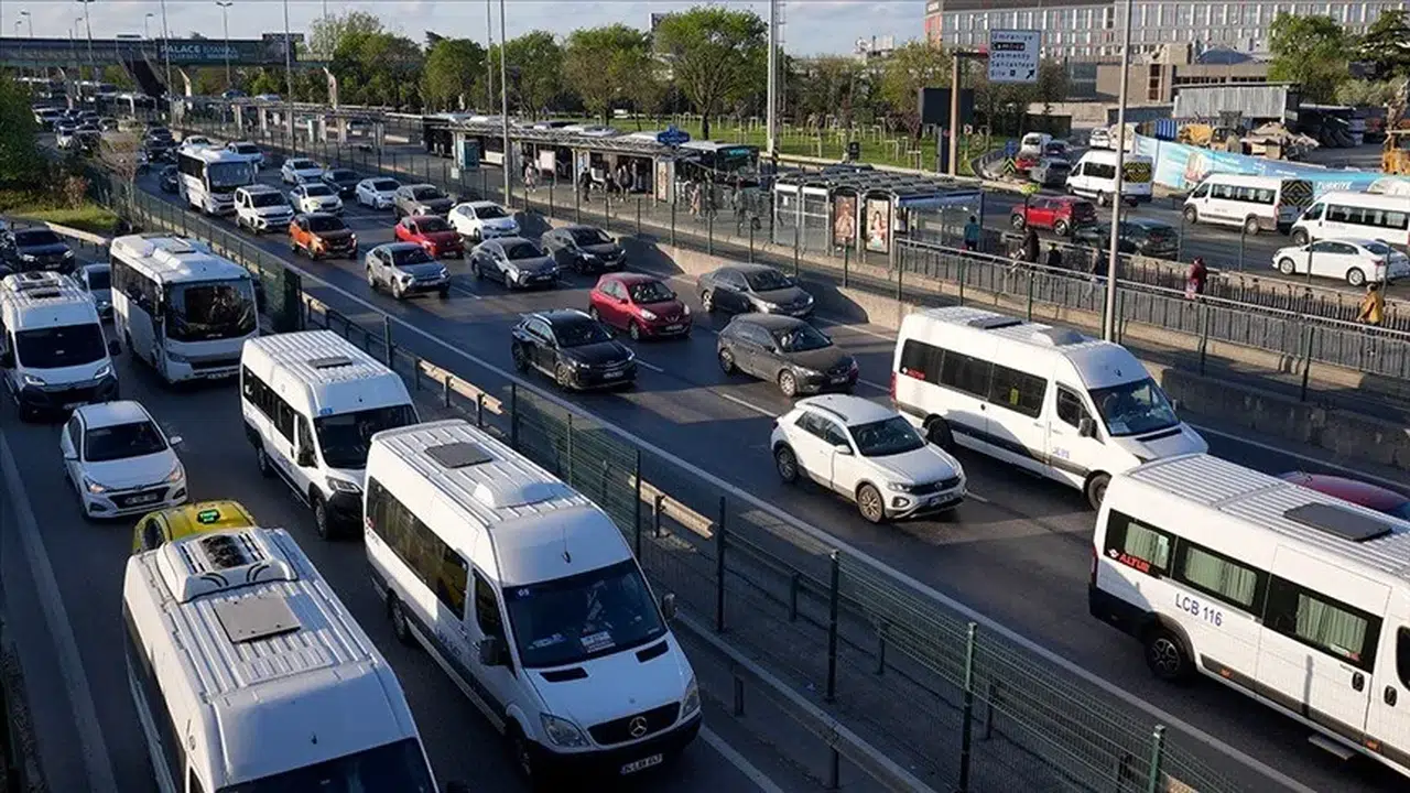 İstanbul'un yükü artıyor: Dört şehir Türkiye'nin yarısını sırtladı!