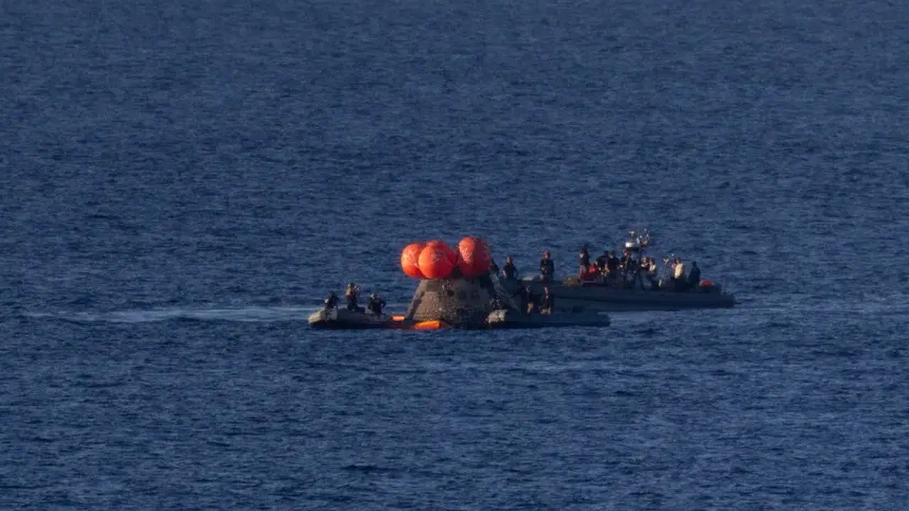 Artemis II mürettebatı 10 günlük Ay görevinin ardından Dünya'ya döndü!