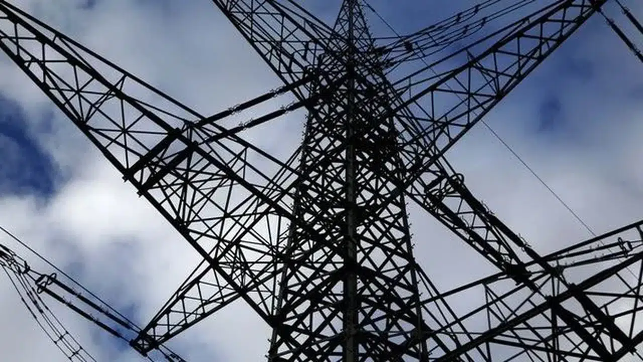 EPDK'dan Lisanssız Elektrik Üretimine Yeni Düzenleme: Saatlik Mahsuplaşma Dönemi Başlıyor!