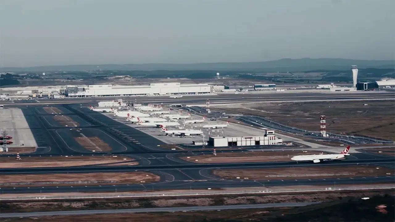 İstanbul Havalimanı'nda üçlü pist dönemi: Yakıt tasarrufu ve emisyon kazanımı!