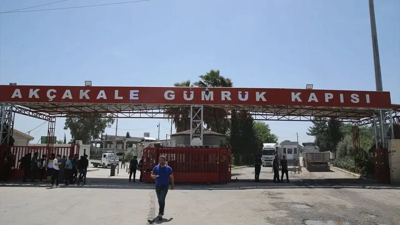 Akçakale Gümrük Kapısı'nın açılmasıyla bölgede ticaretin canlanması bekleniyor!