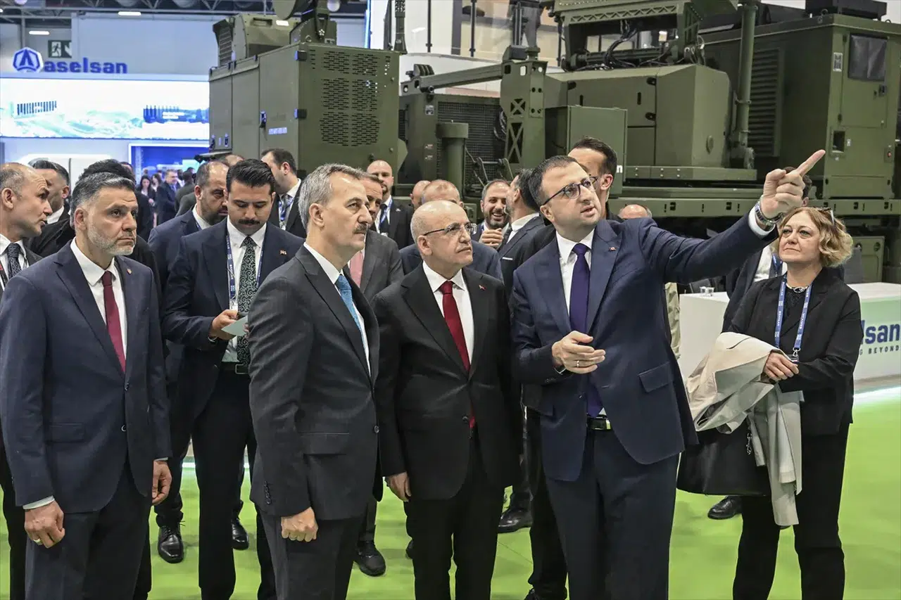 Bakan Şimşek rakamları paylaştı: Savunma sanayisinde ihracat rekoruna doğru!