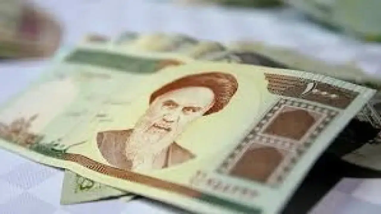 İran'da dolar tarihi zirvede!