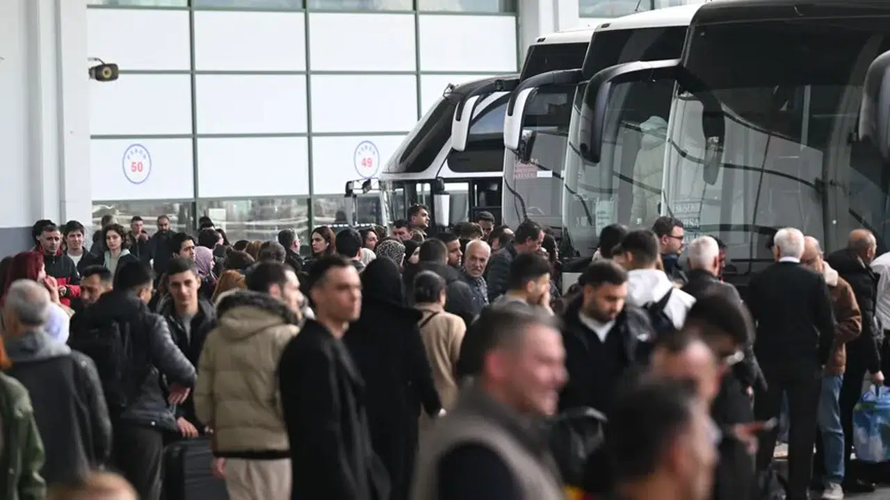 Çifte bayram otobüs biletlerine talebi artırdı!