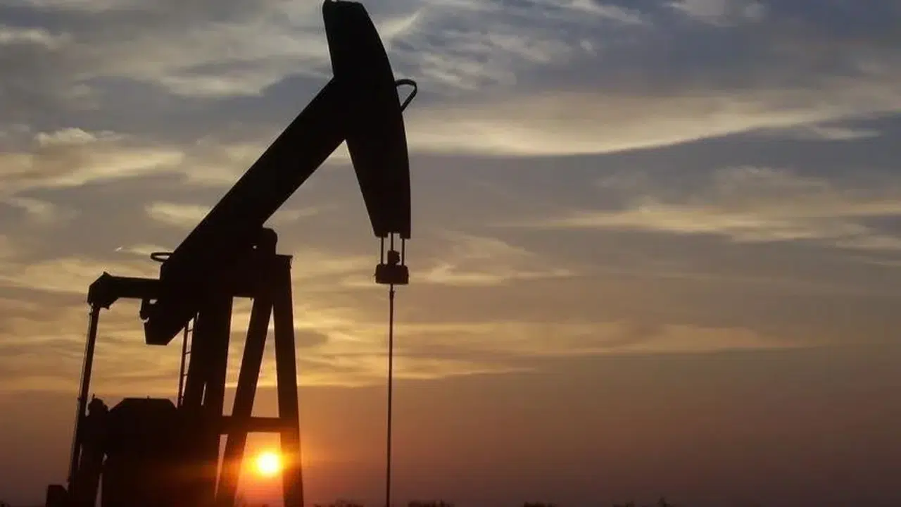 IEA: Küresel petrol arzı nisanda savaşın etkisiyle günlük 1,8 milyon varil geriledi!