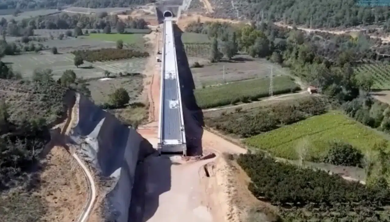 Bursa hızlı tren hattında üstyapı çalışmaları hız kazandı