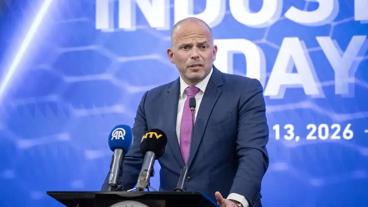 Belçika Savunma Bakanı Francken'den Türk savunma sanayisine övgü!