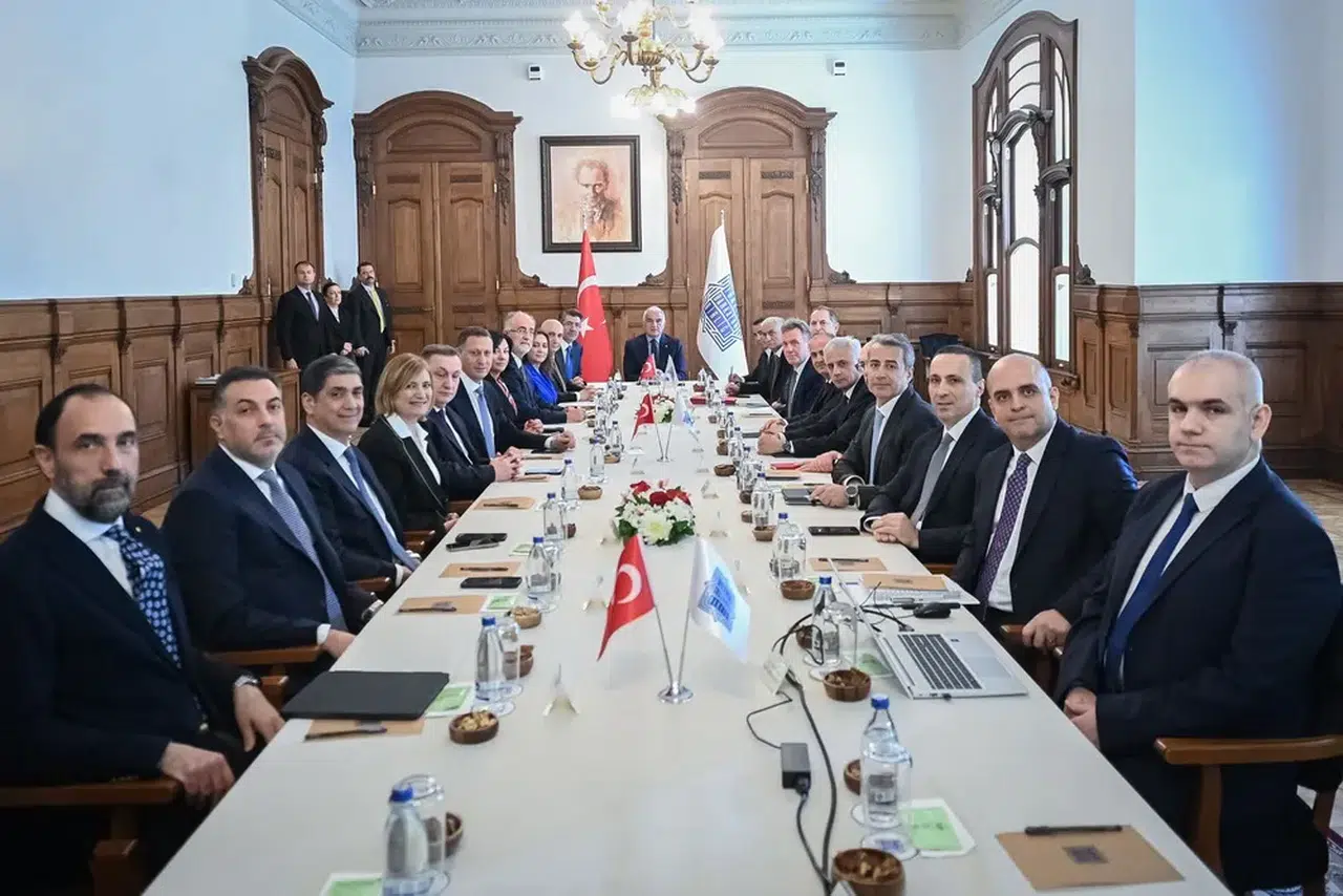 Savaşın etkileri ve yaz sezonu stratejisi masaya yatırıldı: Turizm ve bankacılık zirvesi!
