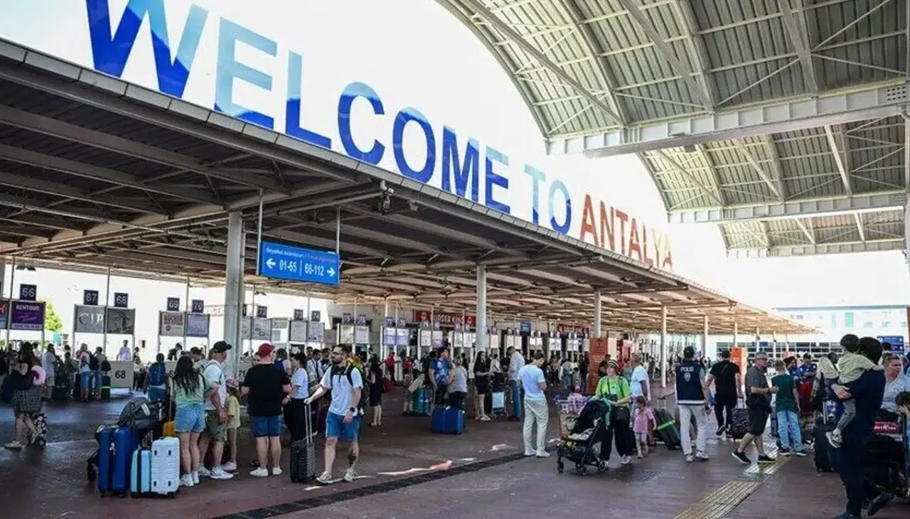 Antalya Havalimanı’nda rekor üstüne rekor: 5 ayda milyonlar akın etti