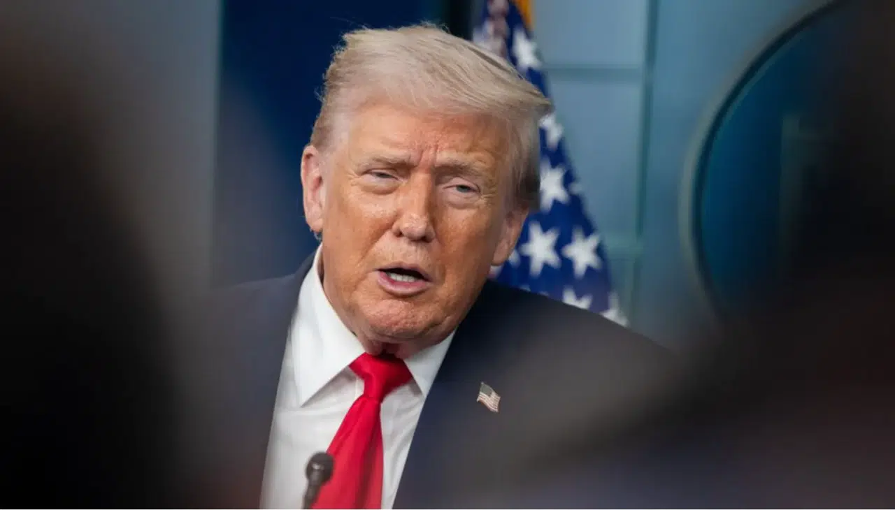 Trump'tan Hürmüz’de ücretsiz geçiş güvencesi