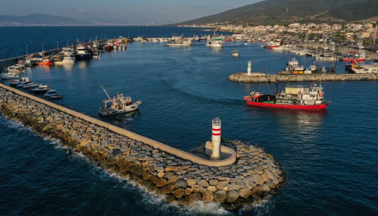 Denizlerde yeni dönem! Balıkçı gemilerine sıkı takip geliyor