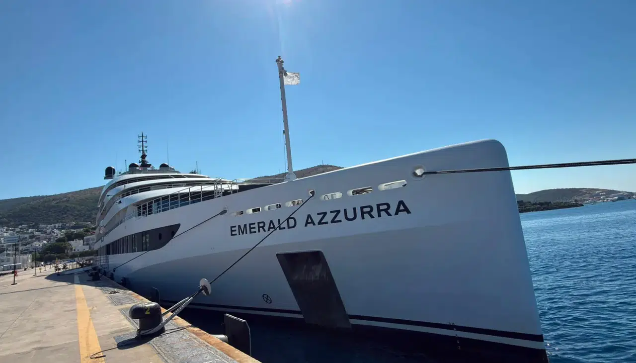 Emerald Azzurra kruvaziyeri Bodrum'a 100 yolcu getirdi