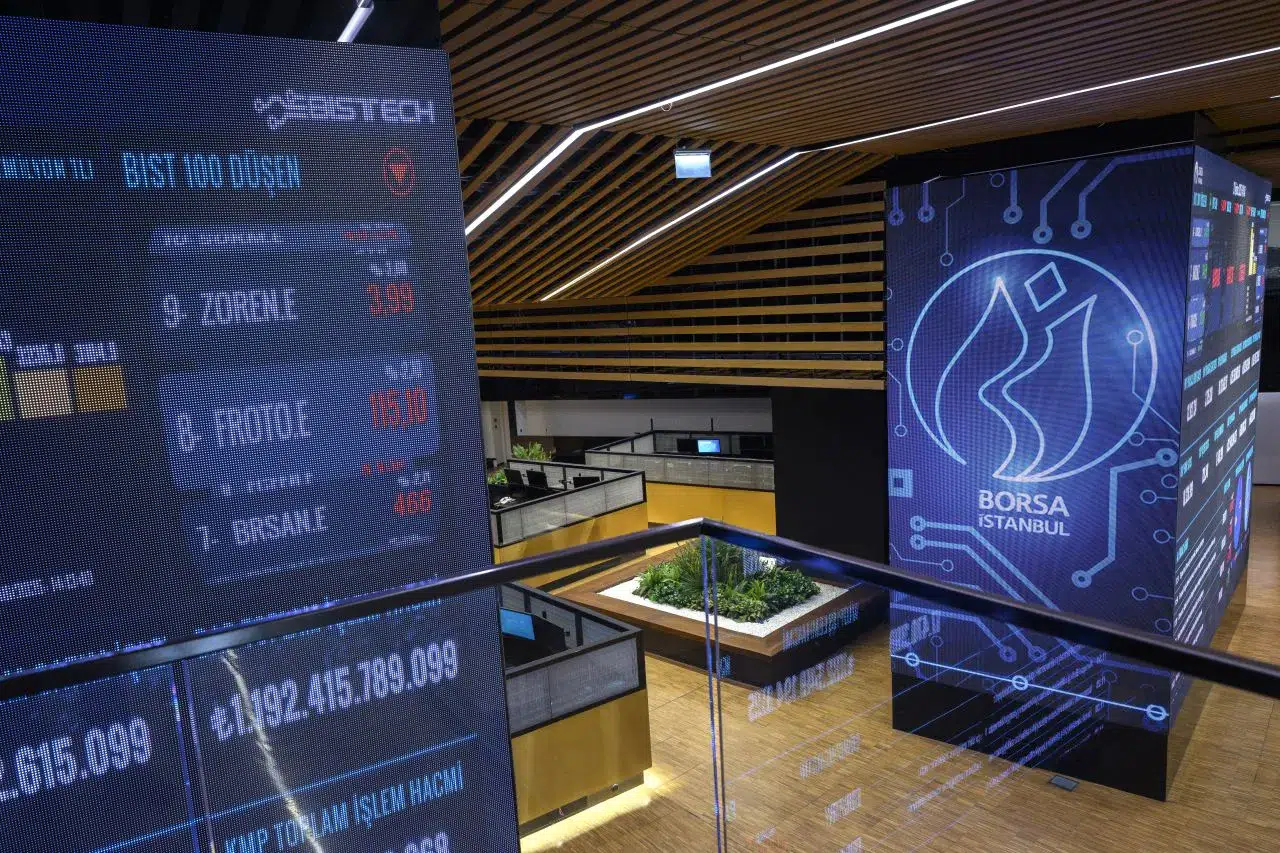 Borsa İstanbul'da BIST 100 endeksi düşüşle açıldı