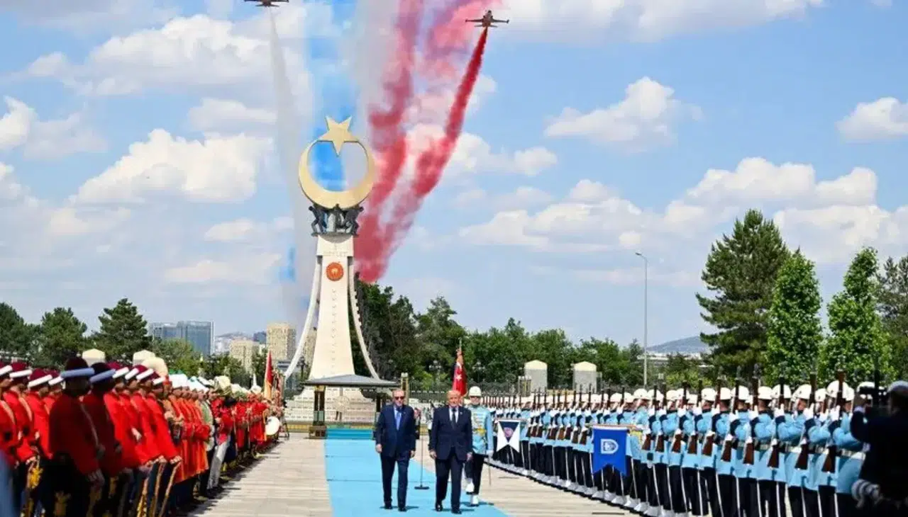 Erdoğan, Trump'ı Külliye'de görkemli törenle karşıladı